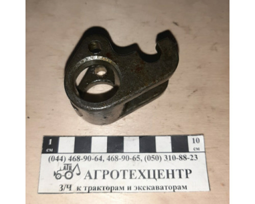 Важіль МТЗ стрічки ВОМ 85-4202074 (під широку стрічку)