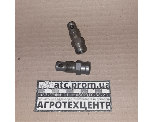 Штуцер паливного баку МТЗ (болт) 50-1101081