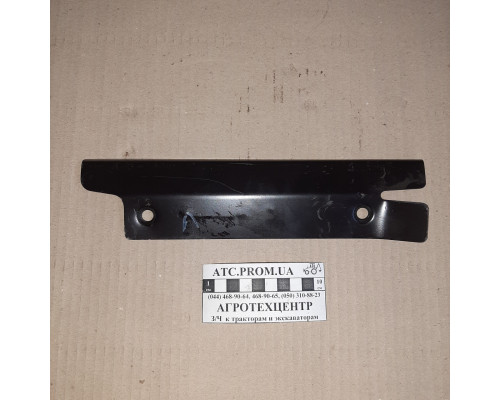 Прижим полу кабіни МТЗ правий 80-6702348-01