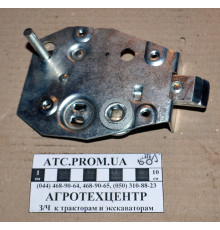 Замок дверцят МТЗ МК голий (лівий) 70-6708120