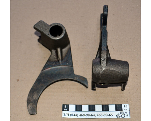Вилка КПП Т-25 реверсу широка Т30.37.185 Б