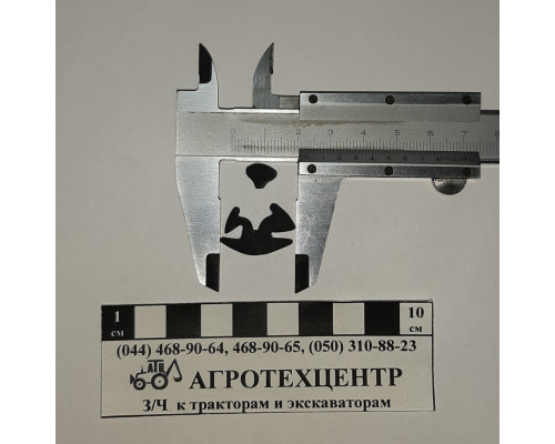Профіль гумовий із замком на малу кабіну МТЗ, ЮМЗ, Т-40, Т-16, Т-25